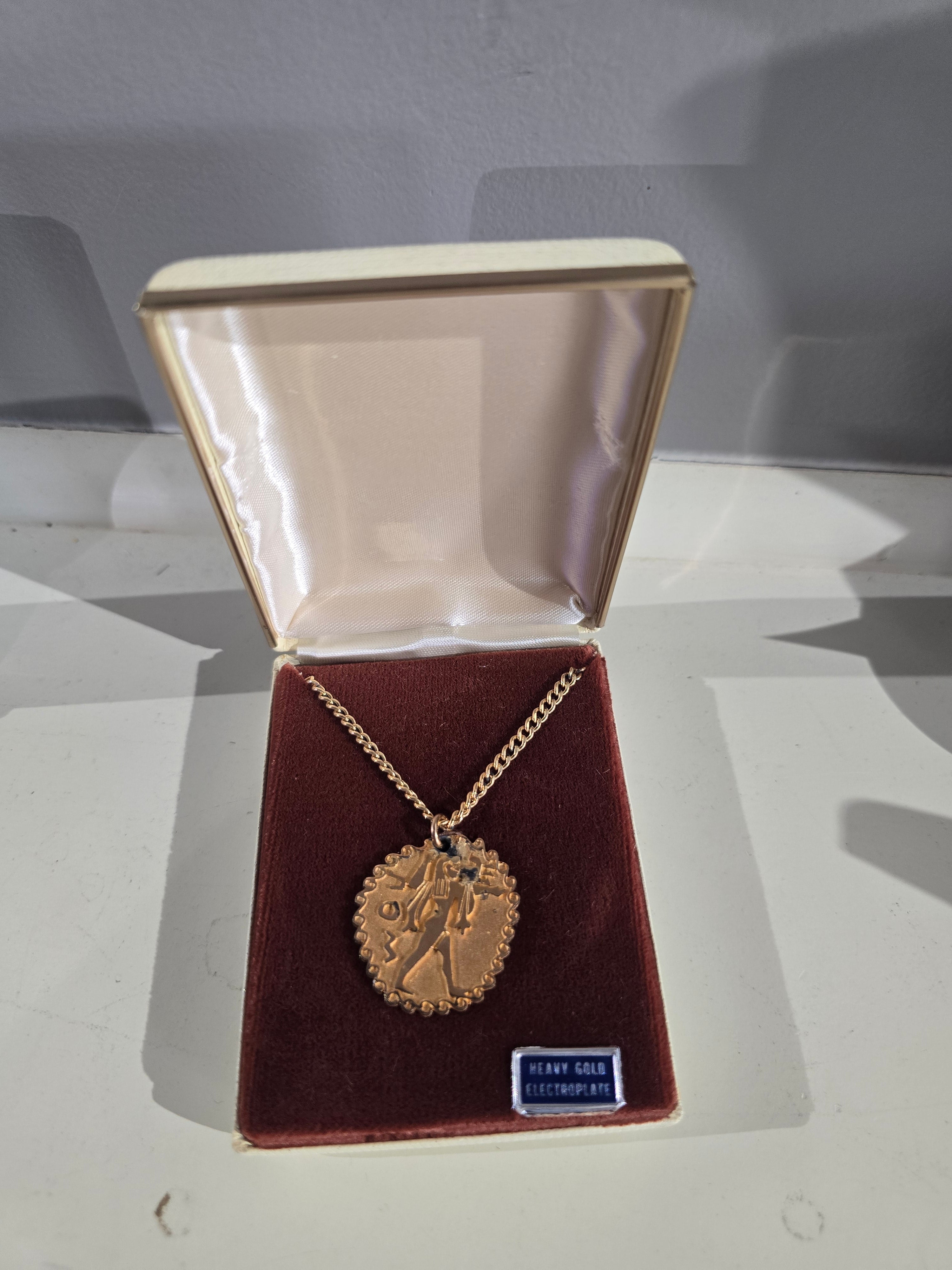 Vintage Heavy Gold Electroplate Zodiac Virgo Pendant Necklace