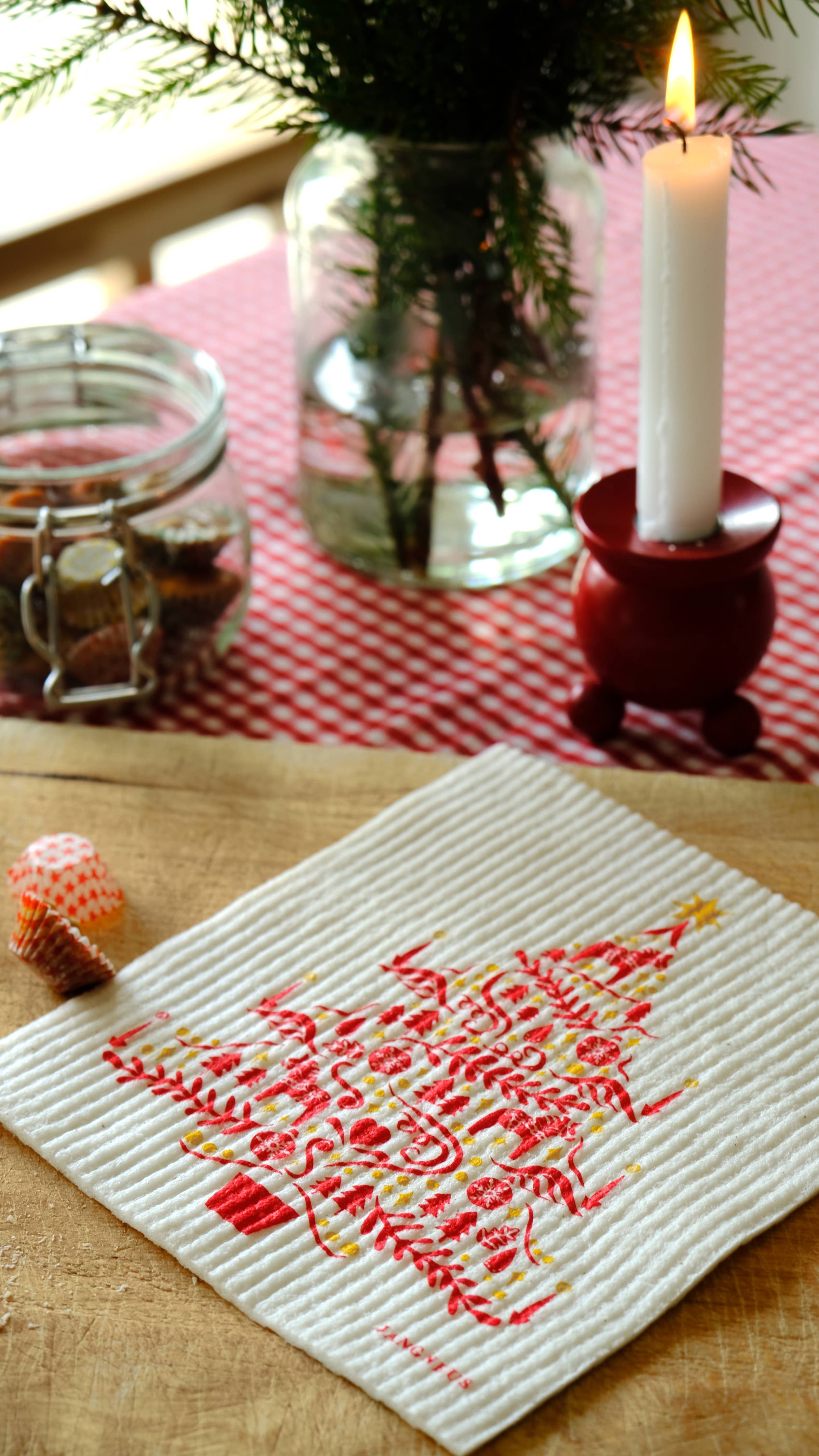 Swedish Dishcloth - Scandi Christmas Tree - Red