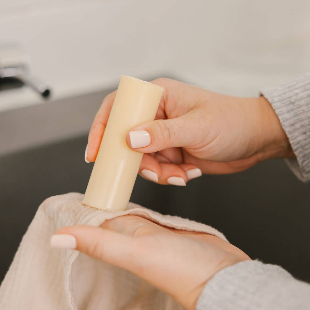 Fabric Stain Remover: Wow Stick
