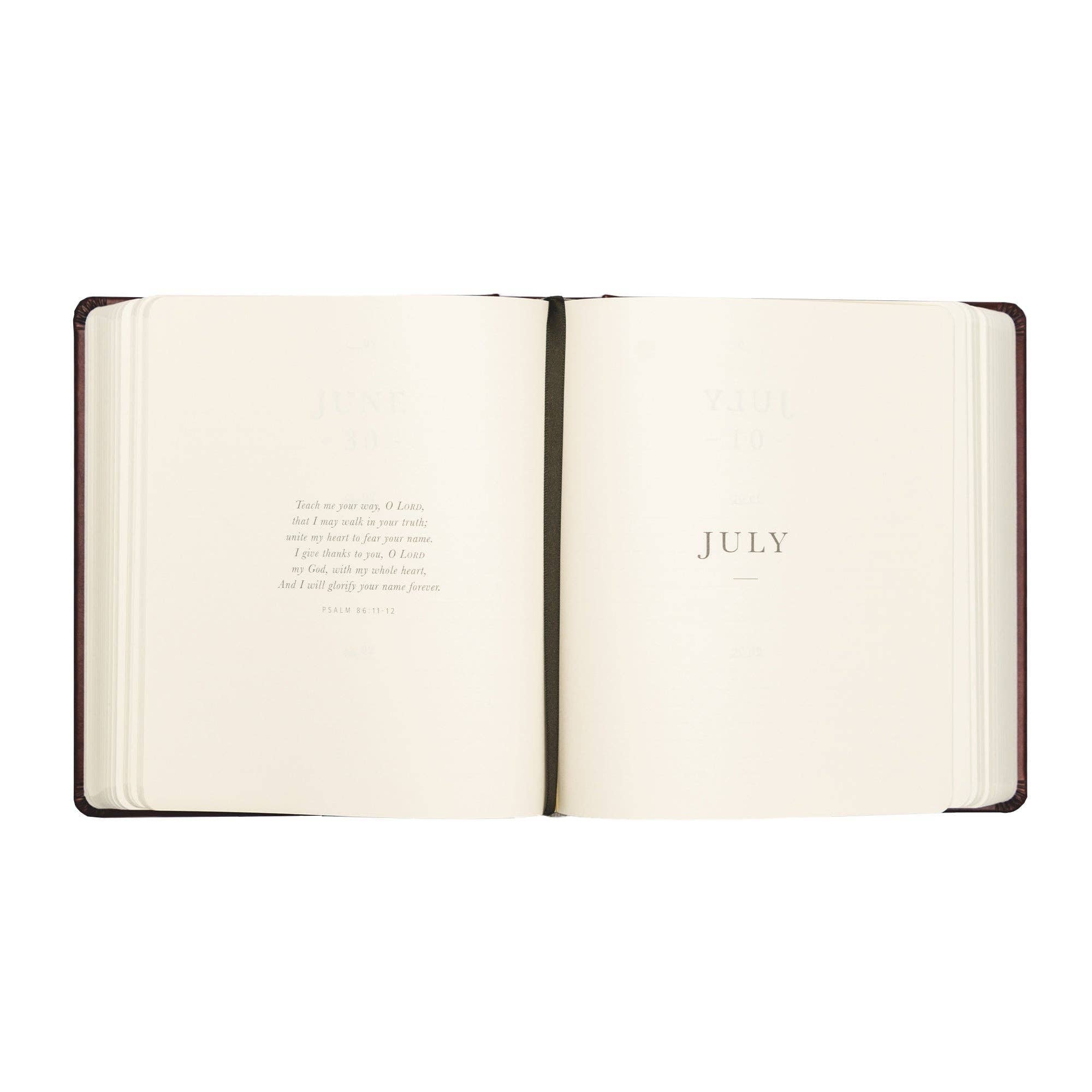 One Thing I Ask 5-Year Prayer Journal: Stockholm Theme