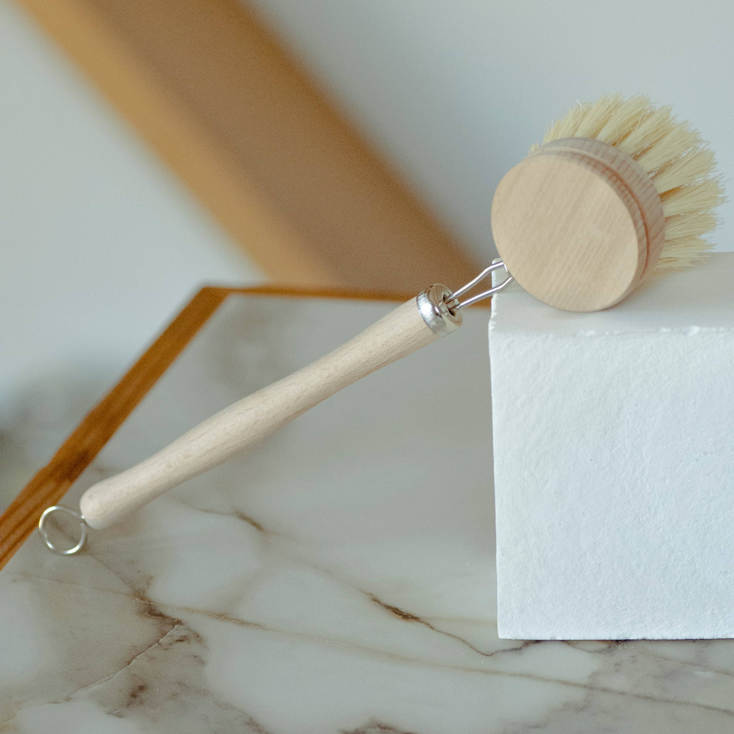 CASA AGAVE® Long Handle Dish Brush White Teak - No Tox Life